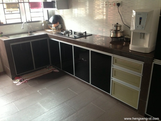 Dry Kitchen Cabinet Works By Johor Bahru Contractor