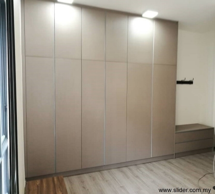 Swing Door Wardrobe (HORIZON)