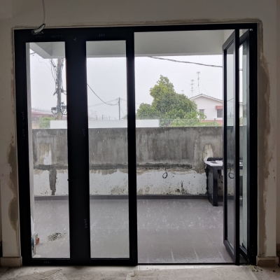 Aluminium Folding Door