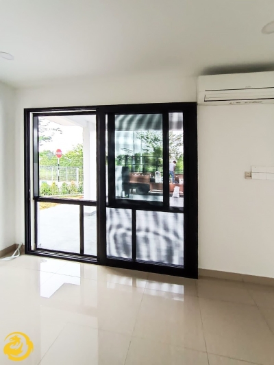 Pintu & Tingkap Aluminium Jaring Hitam