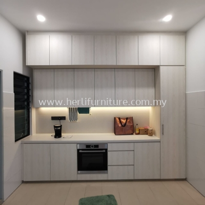 Kitchen Cabinet and Accesorries