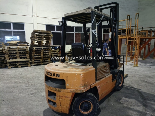 NISSAN Forklift