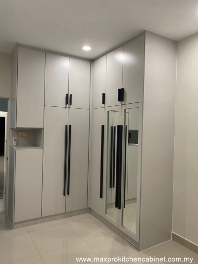 Custom Wardrobe Design - Selangor