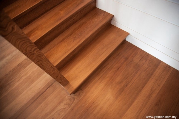 Teak Staircase 15