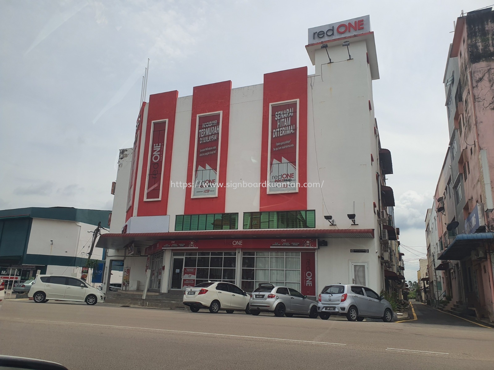 RED ONE GLASS WINDOW STICKER AT KUANTAN TAMAN INTAN 