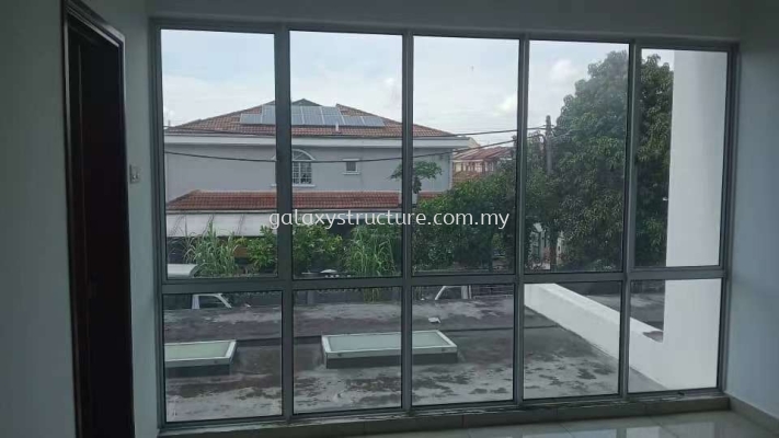 To fabrication old aluminium window change to aluminium swing door with handle lock - Tmn Sejati 