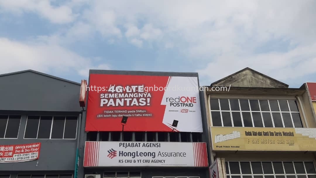 RED ONE NETWORK BILLBOARD SINGBOARD AT KUANTAN AIR PUTIH 