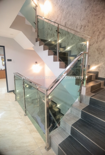 Stainless Steel Staircase Glass Railing With 12mm Tempered Glass 