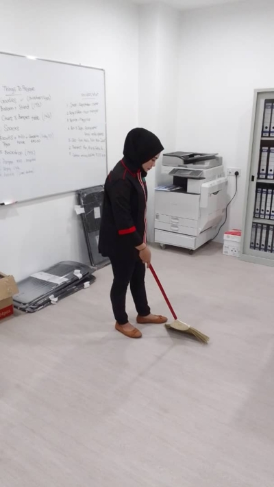 Today start new job full time cleaning service (school) 10/03/2023