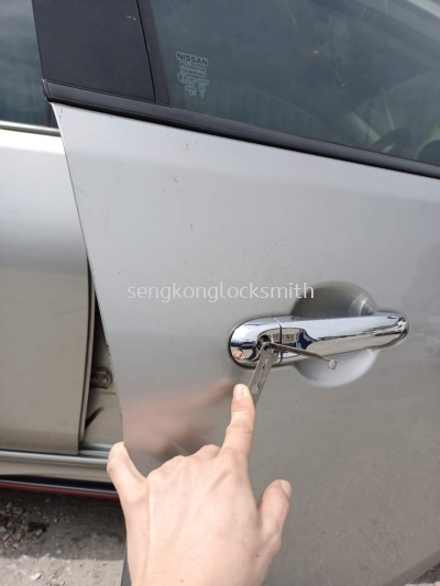 emergency unlock service car door lock 