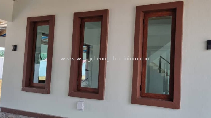 Multipoint Casement Window With Aluminum Powdercoated Wood Grain