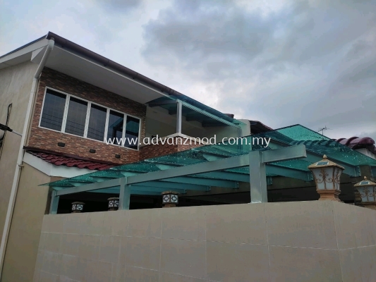 T-Beam Roof With Light Green Laminated Glass 