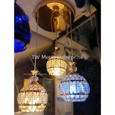 TRIPLE PENDANT LIGHT 