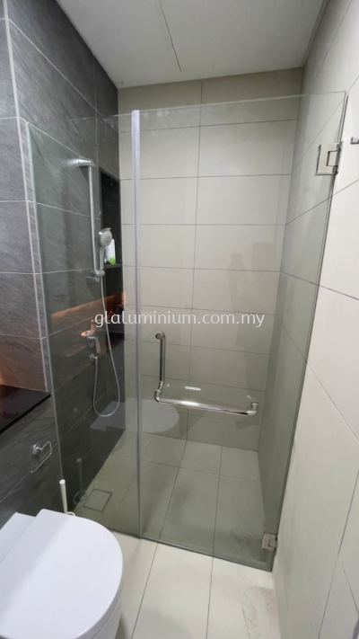 10mm tempered shower door + fix glass @Lot 15 Serviced Residence SCJJ