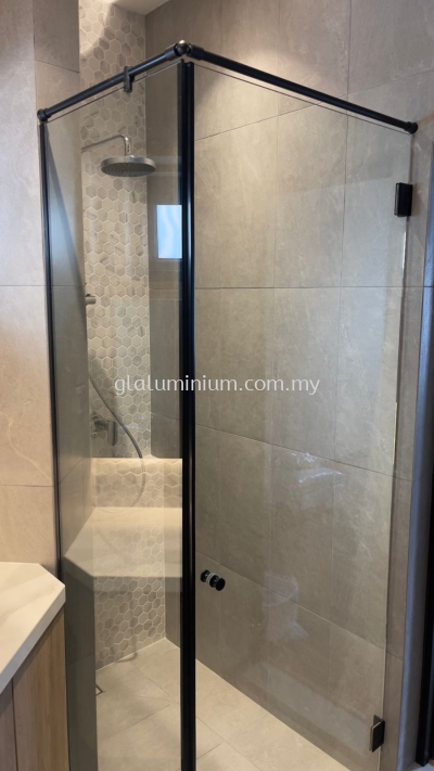 10mm tempered shower door + fix glass @Sierramas, jalan Cengal Pasir, Sierramas, Sungai Buloh 