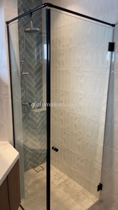 10mm tempered shower door + fix glass @Sierramas, jalan Cengal Pasir, Sierramas, Sungai Buloh 