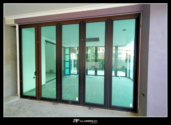 Concealed Folding Door 