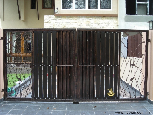 Rujukan Pintu Gate Besi Tempa - Klang