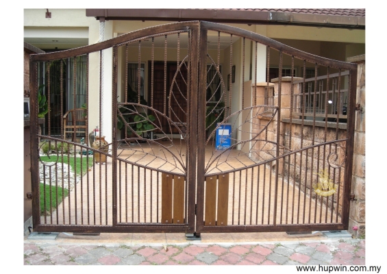 Wrought Iron Gate Reference - Klang