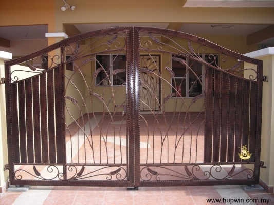 Wrought Iron Gate Reference - Klang