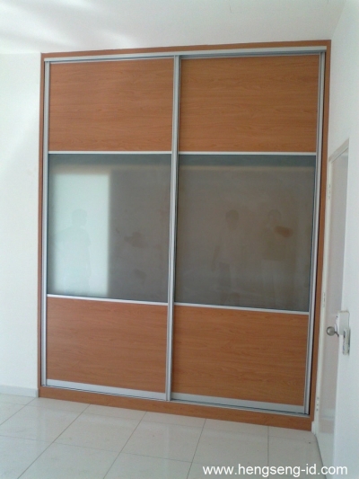 Wardrobe Design Johor Bahru