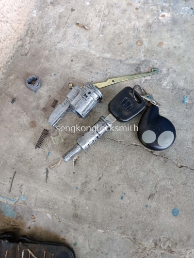 repair Honda city car lock 