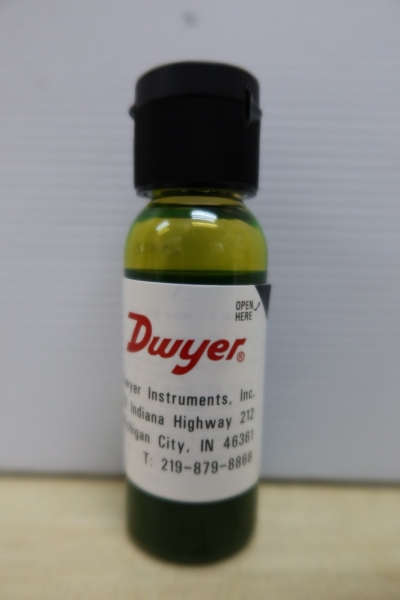 DWYER FLUID A-126 1OZ BOTTLE FLUORESCEIN GREEN COLOR CONCENTRATE