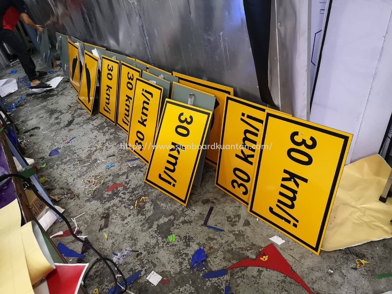 ACP ROAD SIGNAGE SUPPLY AT KUANTAN AIR PUTIH 