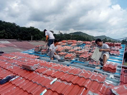 REPAIR ROOF LEAKING