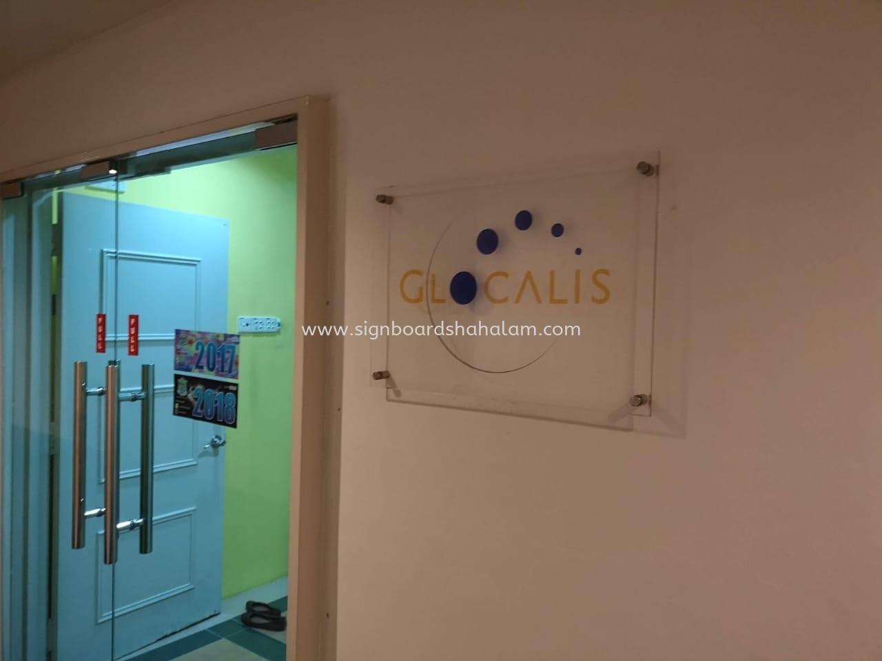 GLOCALIS ACRYLIC POSTER FRAME SIGNAGE