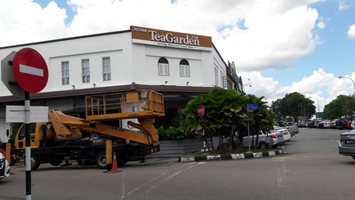 Signboard- 3D lettering aluminium box up with LED light