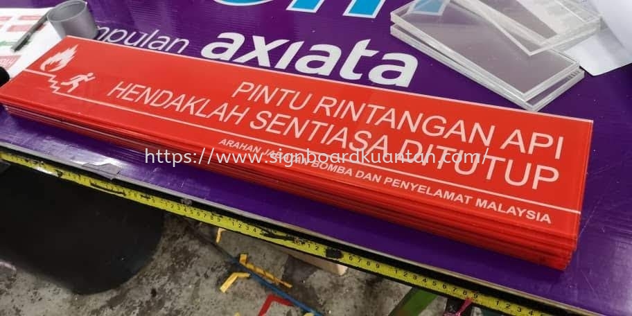 BUILDING BUILDING SUPPLY ACRYLIC POSTER FRAME AT KUANTAN AIR PUTIH 