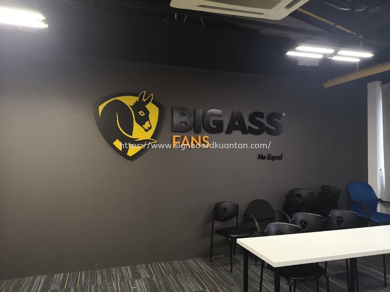 BIG ASS FANS INDOOR PVC FIAM BOARD 3D LETTERING SIGNAGE AT KUANTAN AIR PUTIH 