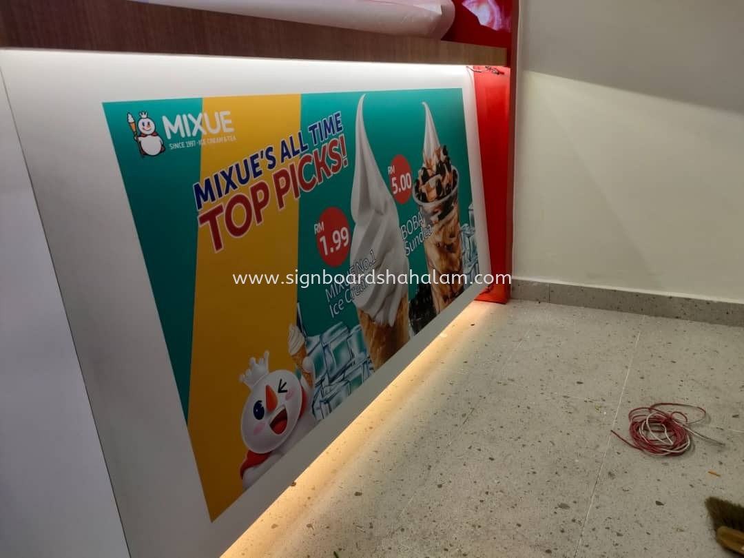 MIXUE KEDAI MINUMAN DAN AISKRIM OUTDOOR & INDOOR 3D LED FRONTLIT SIGNAGE & WALLPAPER PRINTING