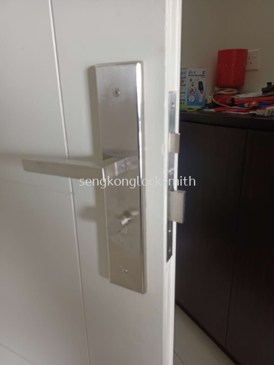 installation door lock 