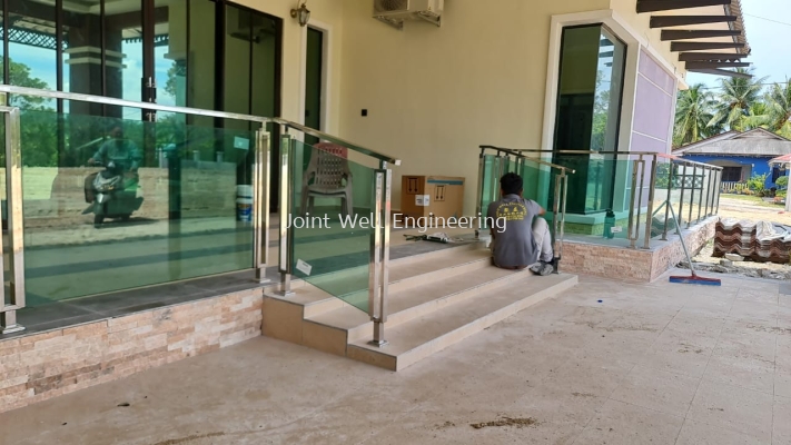 Stainless Steel Railing