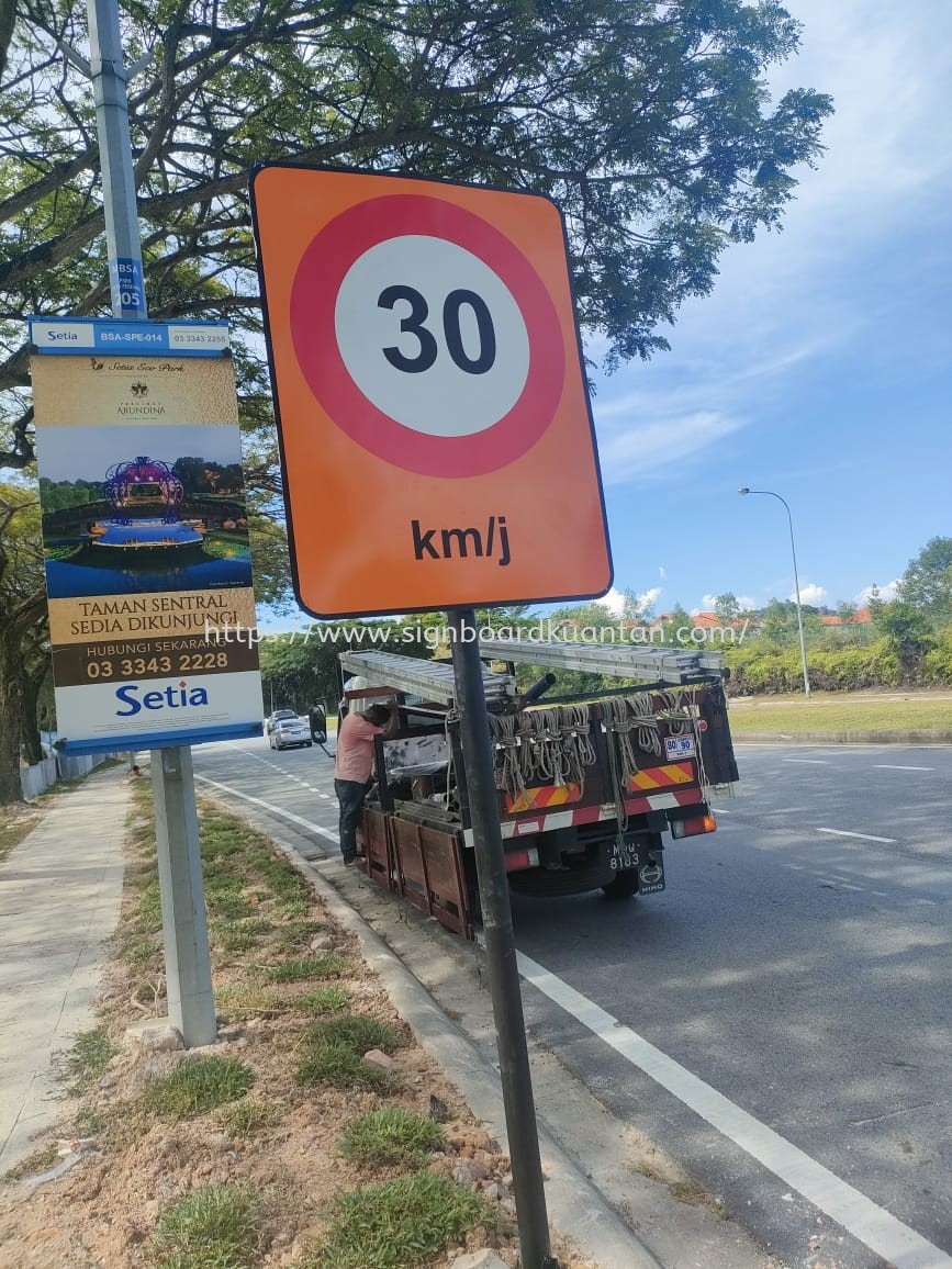 ROAD SIGNAGE SUPPLY & INSTALL AT KUANTAN AIR PUTIH 