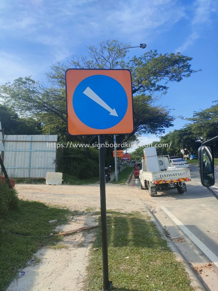 ROAD SIGNAGE SUPPLY & INSTALL AT KUANTAN AIR PUTIH 