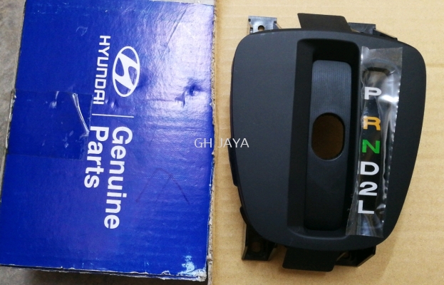 HYUNDAI MATRIX AUTO GEAR LEVER COVER ( ORIGINAL ) 