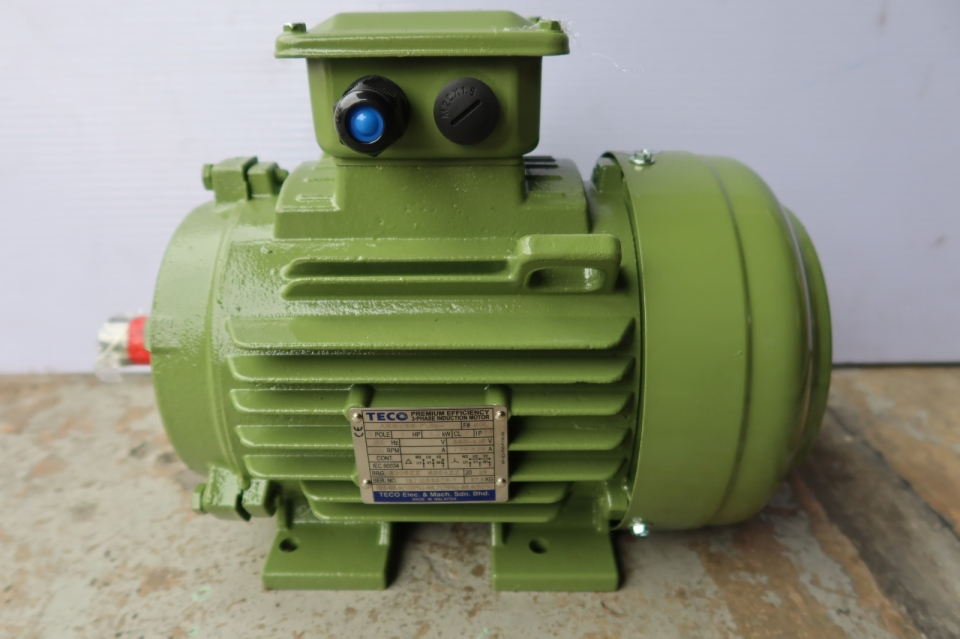 TECO AESV3S-FUN- (IE3), B3, 415V/3Ph/50Hz 2 POLE - 2.2 KW (3 HP) Fr# 90L (2860 RPM)(T-BOX ON TOP)