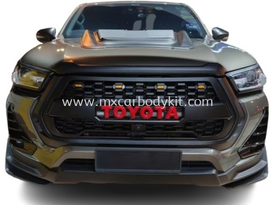 TOYOTA HILUX 2021 2.4 MODELISTA FRONT SKIRT WITH FOG LAMP COVER 