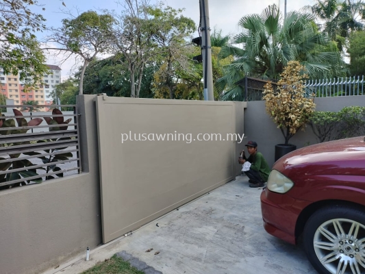 SLIDING GATE @JALAN PUTRA INDAH 9/31, UEP, SUBANG JAYA, SELANGOR