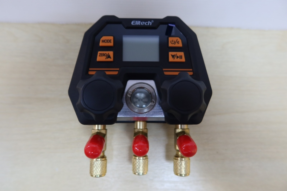ELITECH MS-100 DIGITAL 2-WAY MANIFOLD GAUGE WITH APP CONTROL (W/O HOSES)