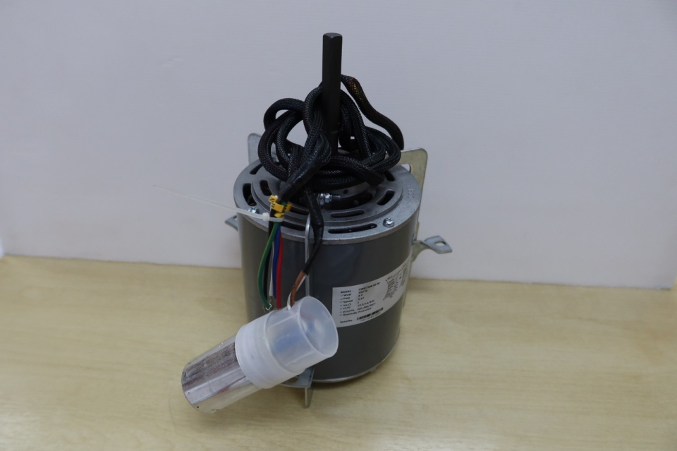 KRUGER F3MC7308-02-00 MOTOR C/W CAPACITOR 16.0UF & BRACKET (550W 220-240V/50HZ/1PH 4P-1) (KDD 9/7T)