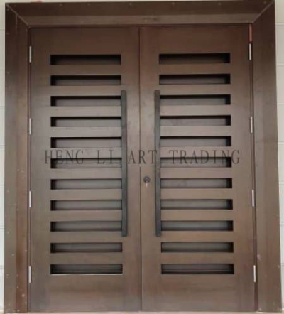 WOODEN MAIN DOOR 10