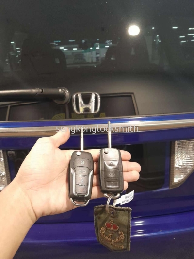 duplicate Honda car key control 