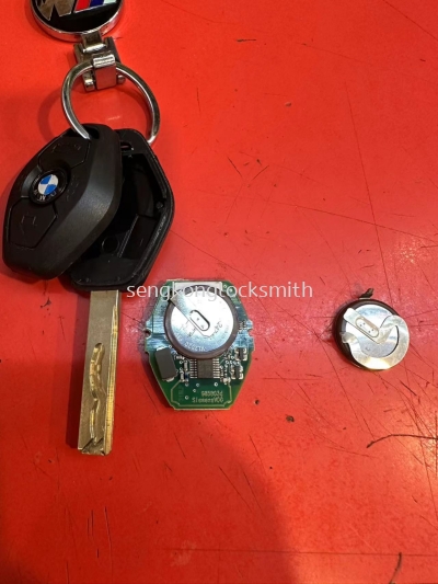 replace car key control battery 