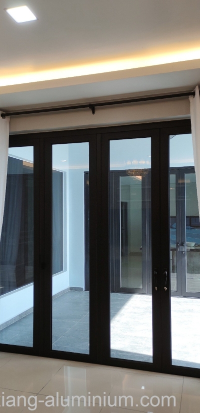 Contoh Pintu Lipat Aluminium