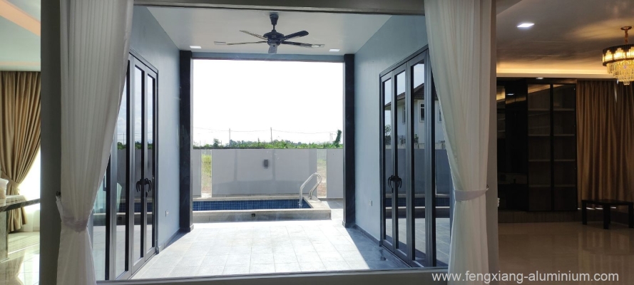 Aluminium Folding Door Sample