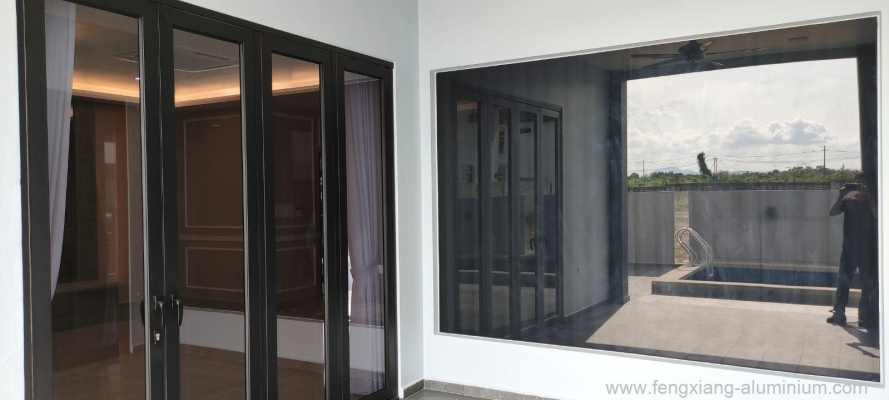 Contoh Pintu Lipat Aluminium